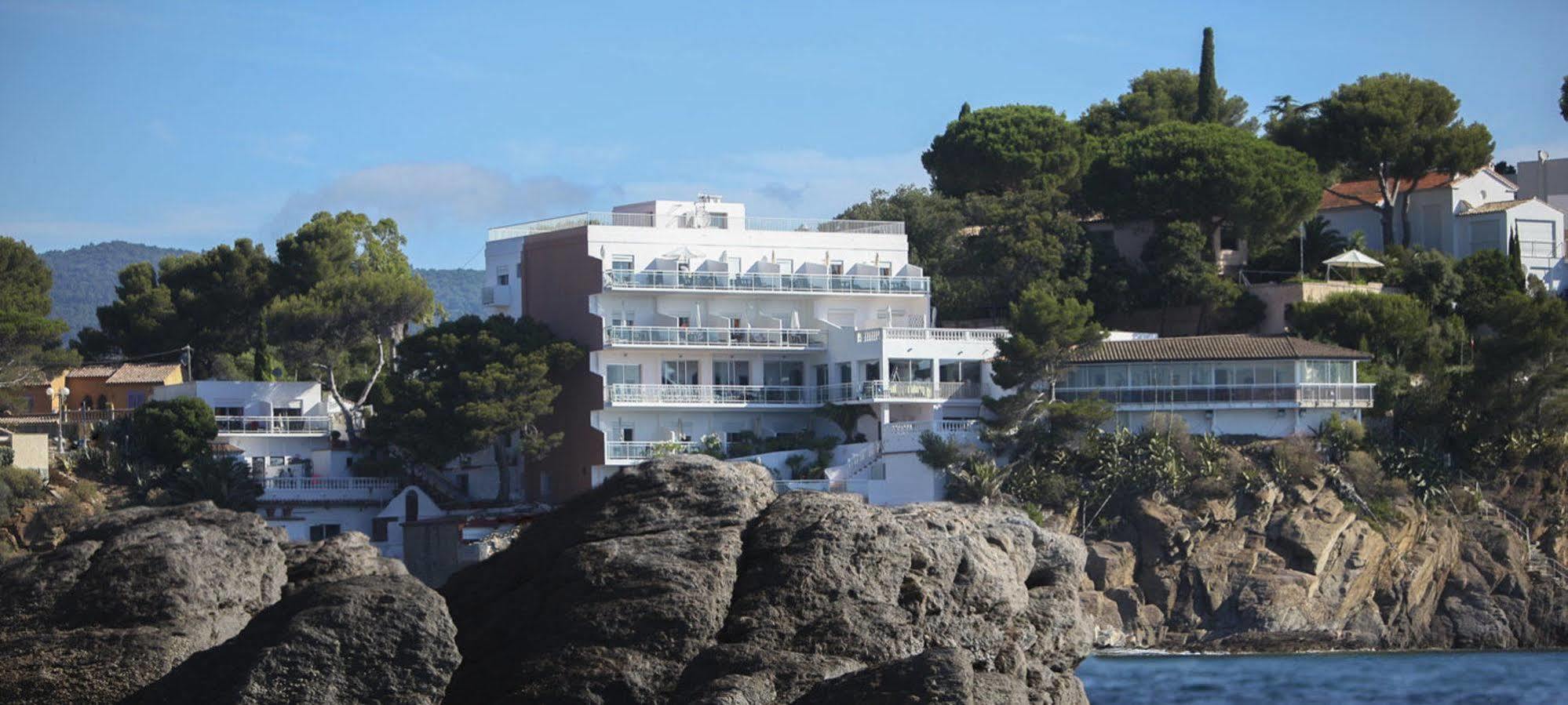 Hotel La Calanque Cavalaire-sur-Mer Exterior photo